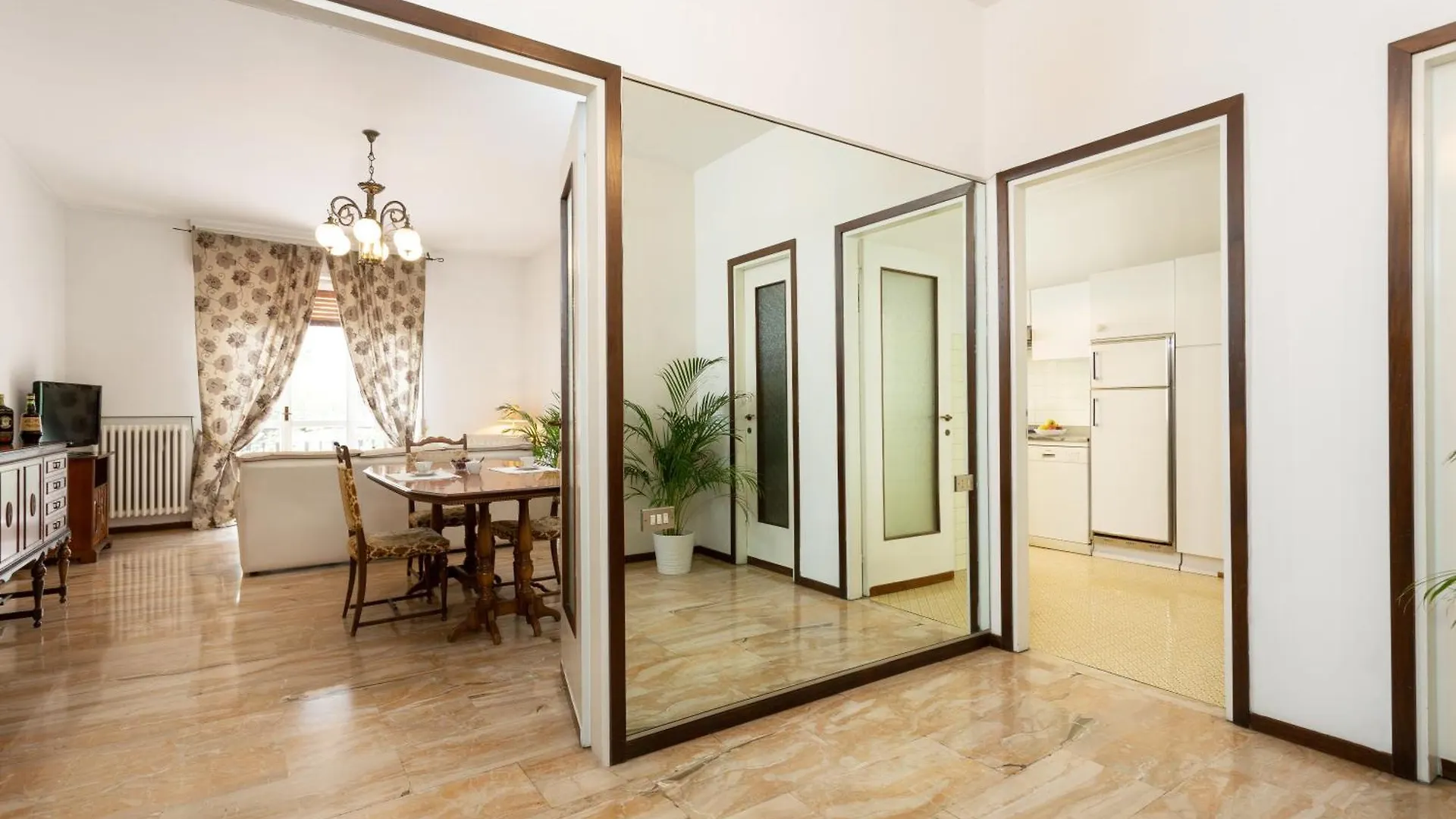 Apartament La Castellana Bergamo Włochy