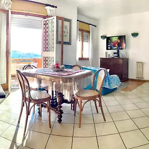 https://stella-di-mare-ampio-appartamento-con-doppi-servizi-fronte-mare.it-romehotels.com